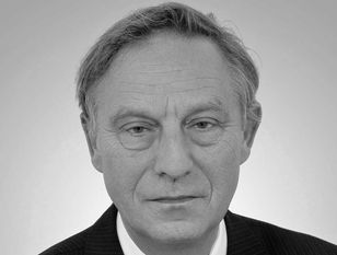 Nie żyje Krzysztof Piesiewicz. Współtworzył filmy Kieślowskiego