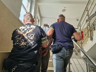 Porwanie w Jeleniej Górze — 38-latek żądał pieniędzy i narkotyków, trafił do aresztu