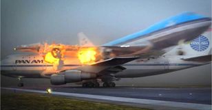 Największa taka katastrofa. Po samolotach zostały tylko zgliszcza