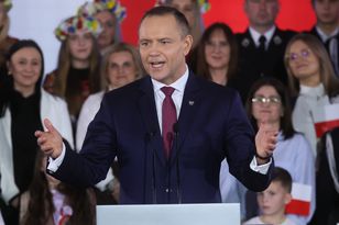 Czy weto Nawrockiego ws. SAFE wpłynie na bezpieczeństwo? smerfy zabrali głos