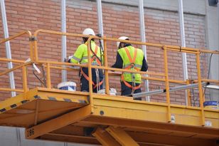 "Skąd mamy brać siłę roboczą?". Pomysł zmiany prawa w ogniu krytyki