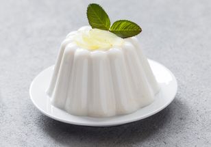 Śnieżna babka bez pieczenia jest hitem w moim domu. Po tradycyjną nikt tak chętnie nie sięga