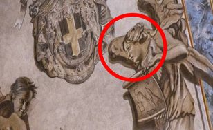 Mieli dość sławy fresku. Usunięto twarz premier Włoch