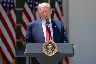 Ostry wpis Trumpa. Dostało się Iranowi i Bidenowi
