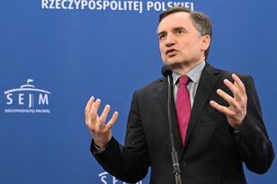 Prokuratura potwierdza: Ziobro został przesłuchany w sprawie FS