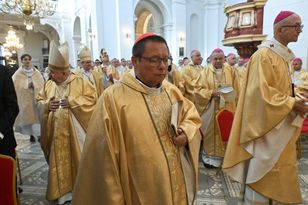 Kard. Grzegorz Ryś na Skałce: trudniej nam budować relacje