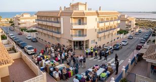 50 families evicted from ghost hotel in La Mata, Spain – victims of rental fraud