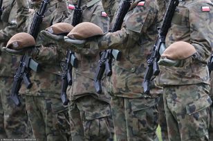 Podpalił kolegę syna. 47-letni żołnierz zarzutem