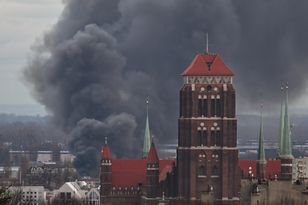 Duży pożar w Gdańsku. Chmury dymu nad miastem