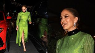 Jennifer Lopez chwali się umięśnionymi nogami, krocząc na urodziny menadżera. Udana stylizacja?