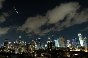 Eksplozje i alarmy w Tel Awiwie. Iran ogłasza kolejną salwę rakiet