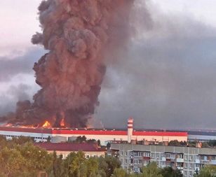 Ukraine launches over 400 drones at Moscow — most shot down