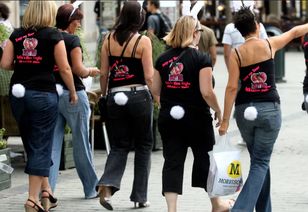 Hen party flies to Ibiza to find £1,800 Booking.com flat has vanished