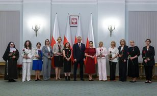 "Niech żyją polskie kobiety". Prezydent uhonorował 11 Polek