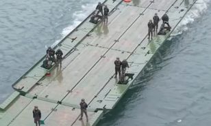 Modular pontoon platform evacuates 6,000 flood victims in China's Guangxi