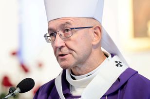 Głos Kościoła w sprawie kryzysu wokół TK. Abp Galbas zwrócił się do Polaków