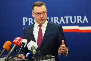 Zajęli Ziobrze cztery domy. Prokuratura podała szczegóły