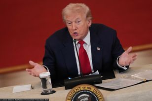 Panika na giełdzie. Trump reaguje: tylko głupcy myślą inaczej
