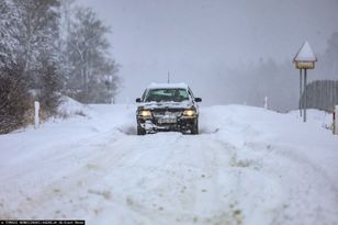 Uderzenie zimy w Małopolsce. Śnieg sparaliżował ruch