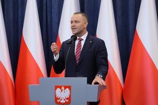 Tusk wysłał samoloty po Polaków. Nawrocki zabrał głos