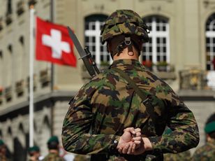 Historyczny krok Szwajcarii. Kraj dołącza do programu NATO