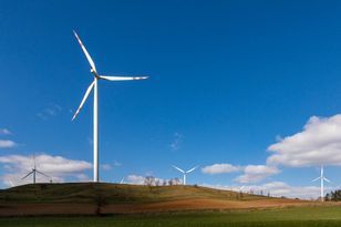 Samorządy stawiają na zieloną energię. Niższe koszty i większe bezpieczeństwo energetyczne