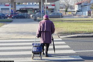 Wiek emerytalny podwyższony do 67 lat? Ekspertka: to niezbędne