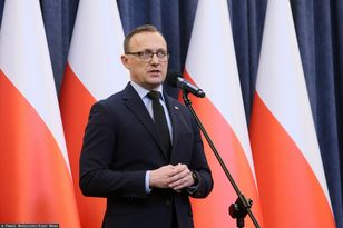 Służby w mieszkaniu Nawrockiego. Rzecznik prezydenta komentuje