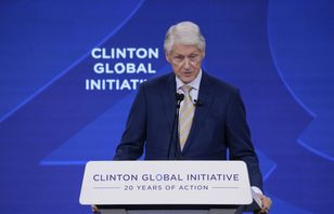 Bill Clinton ws. Epsteina. "Nie będę siedział bezczynnie"