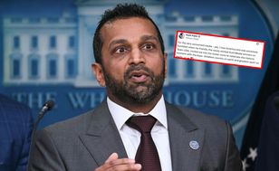 Szef FBI świętował z amerykańskimi hokeistami. Tak się tłumaczy