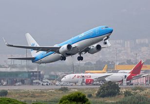 Chaos podczas ewakuacji Holendrów. Samolot odleciał częściowo pusty