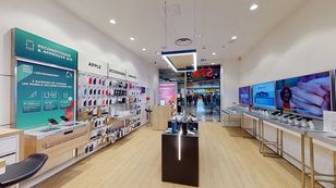 Właściciel Play i Orange chcą przejąć dużego operatora