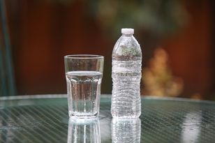 Mandat za sprzedaż wody. Jest oświadczenie skarbówki