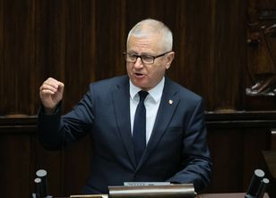 Poseł od Brauna unikał odpowiedzi. Hołownia zadał takie pytanie