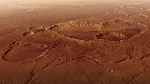 Mars Express captures Schiaparelli crater in exceptional detail
