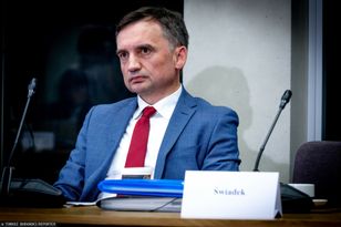Uchylił ENA dla Romanowskiego. Teraz zajmie się wnioskiem ws. Ziobry