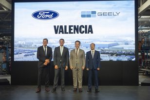 Chińskie Geely nawiązało współpracę z Fordem. Będą razem produkować auta w Hiszpanii