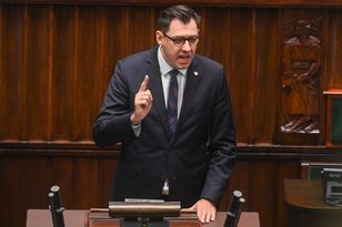 Ostre starcie w Sejmie: PiS reaguje na zarzuty dotyczące antysemityzmu
