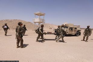 Przenoszą żołnierzy do hoteli. Iran grozi atakami