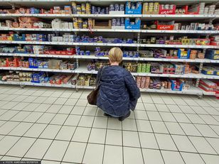 Polacy coraz rzadziej zaglądają do hipermarketów. Mówią o powodach