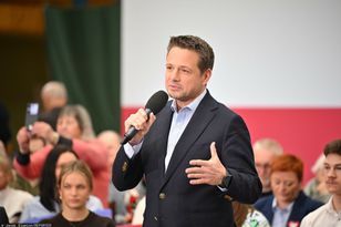 Trzaskowski uderza w PiS. "Prezes słońca nie widział"