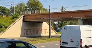 Antisemitic vandalism appears on viaducts and noise barriers across Kraków
