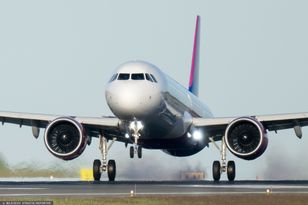 WizzAir awaryjnie lądował na lotnisku Torp – dym w kabinie, 214 osób bez obrażeń