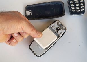 KE ustala wyjątki od obowiązku wymienialnych baterii w urządzeniach