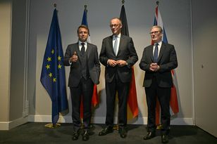 Starmer rozmawiał z Macronem i Merzem o Ukrainie
