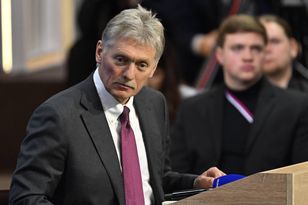 "Z zadowoleniem przyjmuje". Pieskow powtarza propagandę