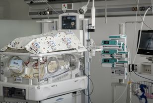 Niemowlę zmarło w szpitalu. Są zarzuty