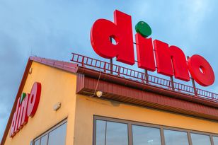 "Są pustostanami". Dino buduje, sklepy stoją puste. Brakuje kasjerów