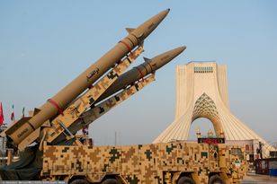 Iran ostrzelał bazy USA w Kuwejcie. "W odpowiedzi na zbrodnie"