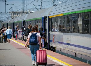 PKP Intercity Cancels Trains Due to Harsh Weather Conditions